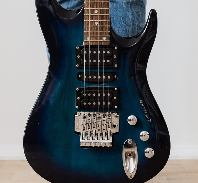 The Best Ibanez Guitar Under 1000 Dollars