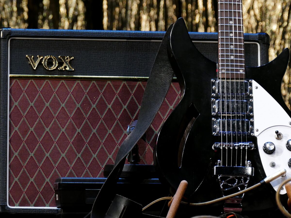 Best Electric Guitar Bundle for Beginners